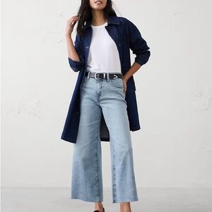 Banana Republic Light Wash Wide Leg Jeans Never Worn